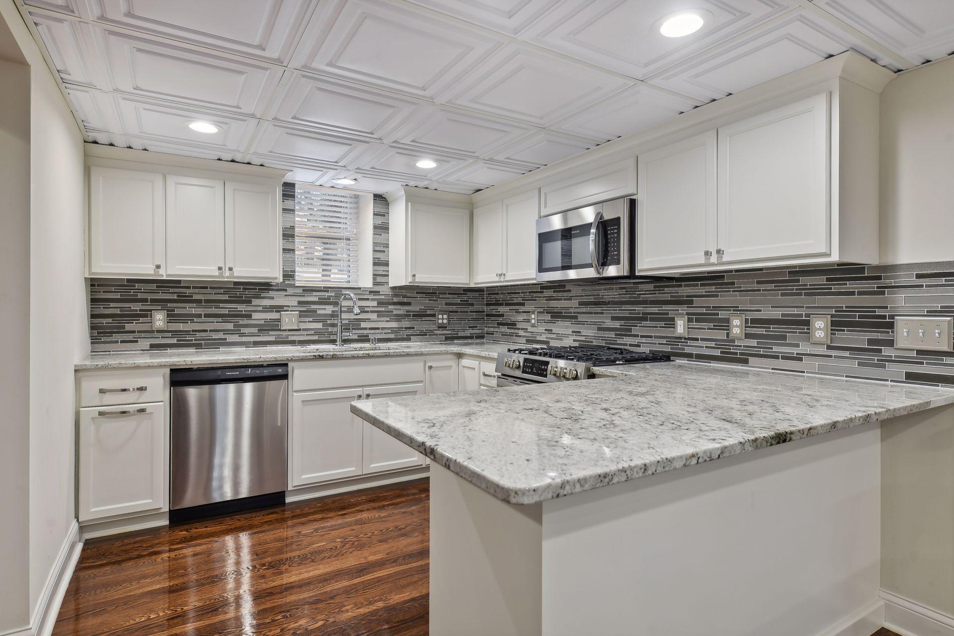 1820 Girard Avenue S Unit: 1