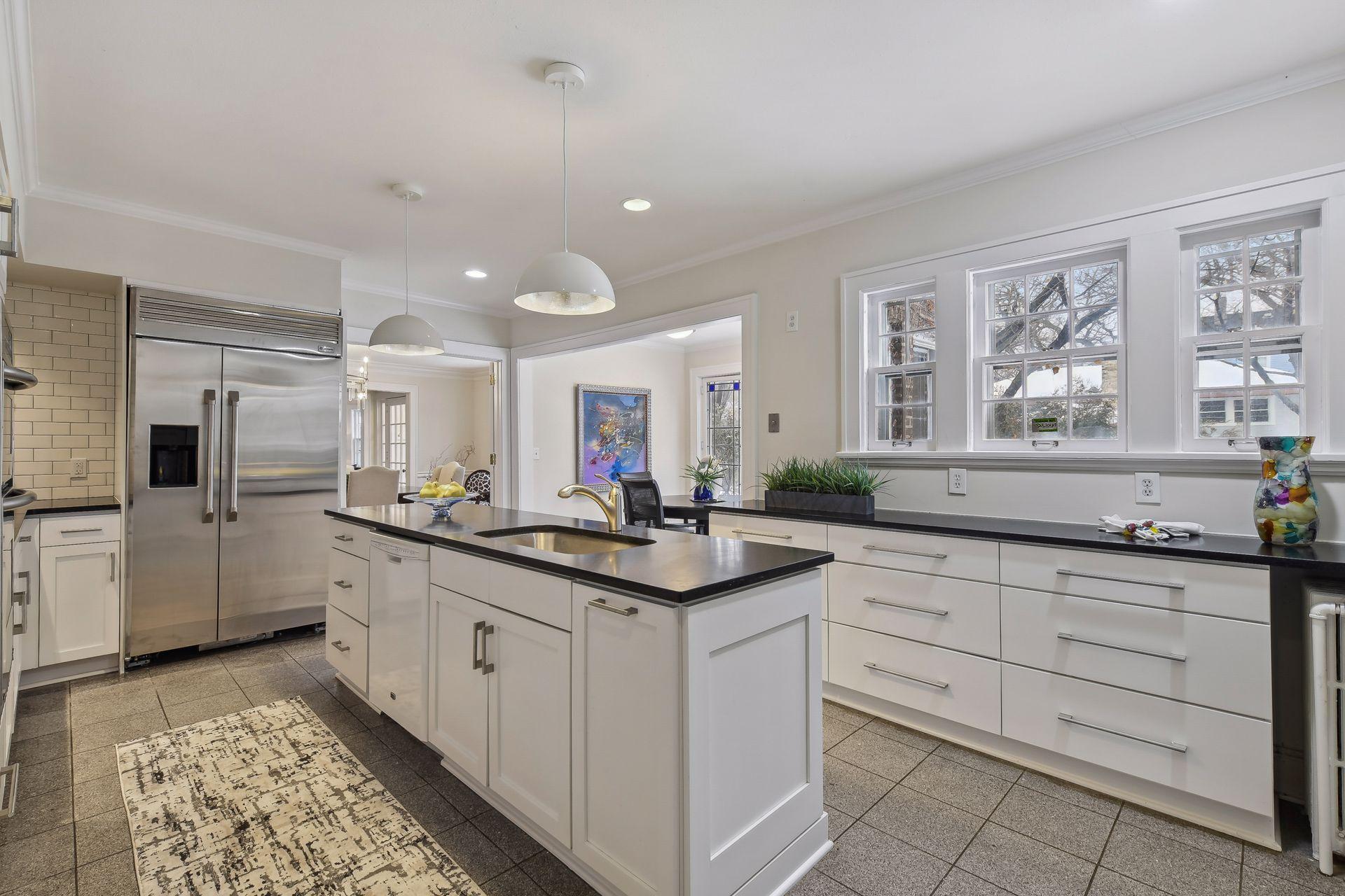 1820 Girard Avenue S Unit: 1