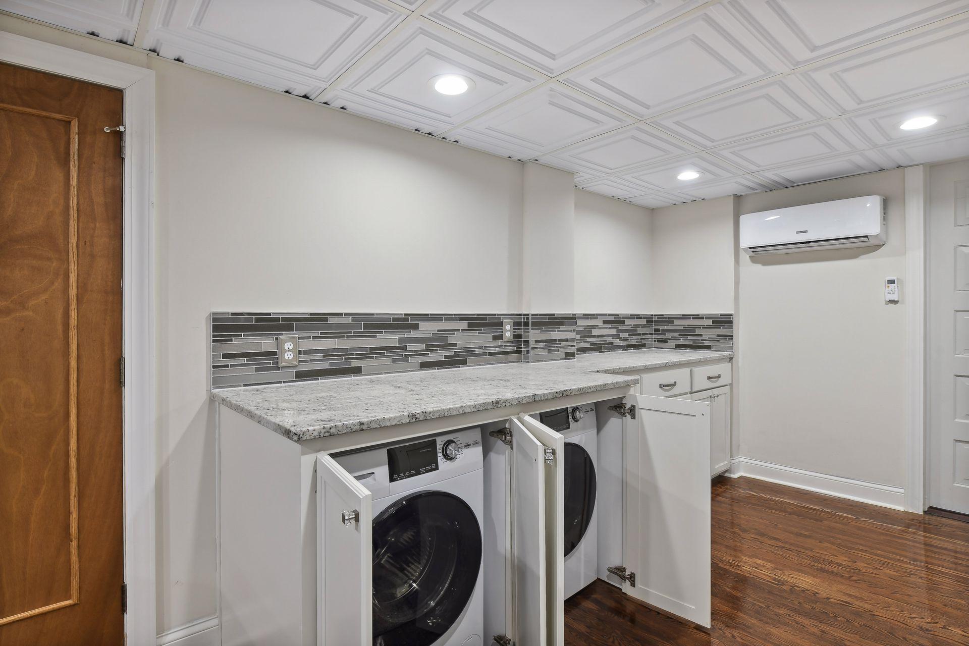 1820 Girard Avenue S Unit: 1