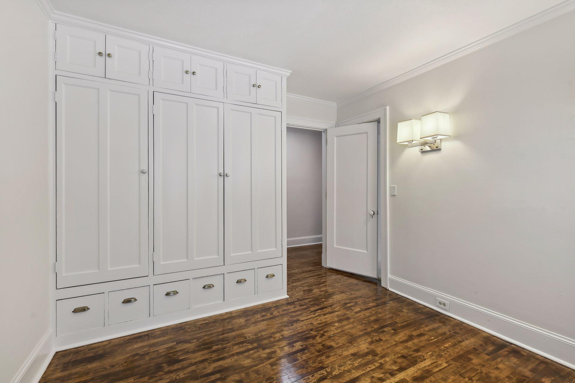 1820 Girard Avenue S Unit: 1