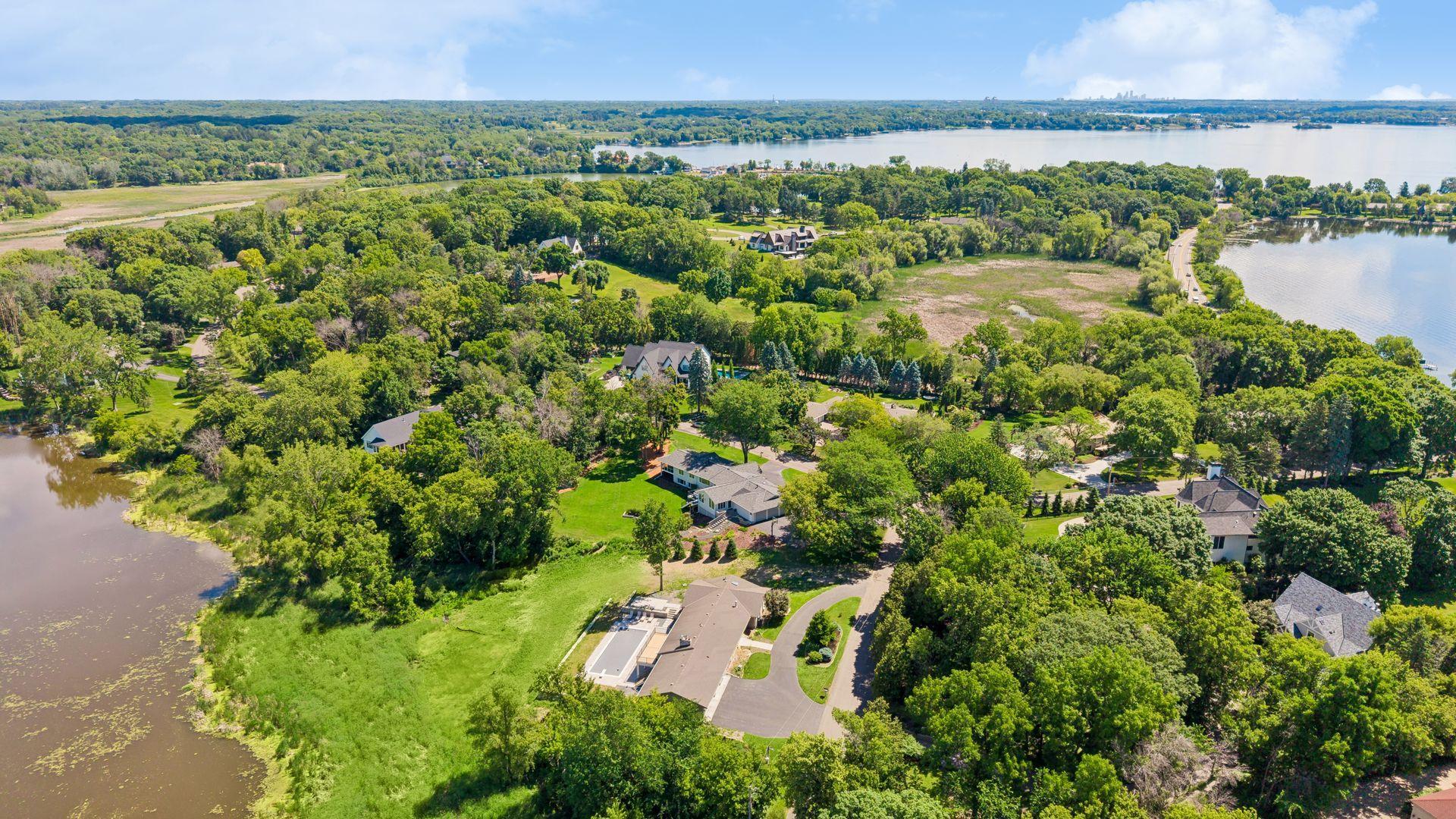 1155 Heritage Lane