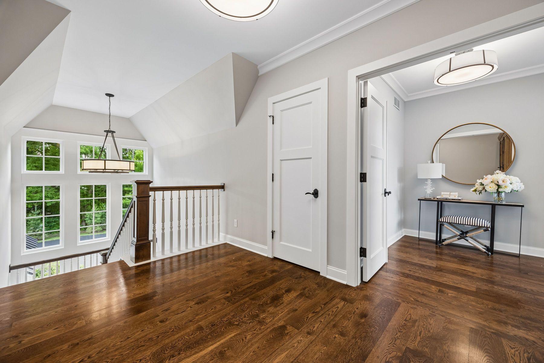 4565 Bayside Road