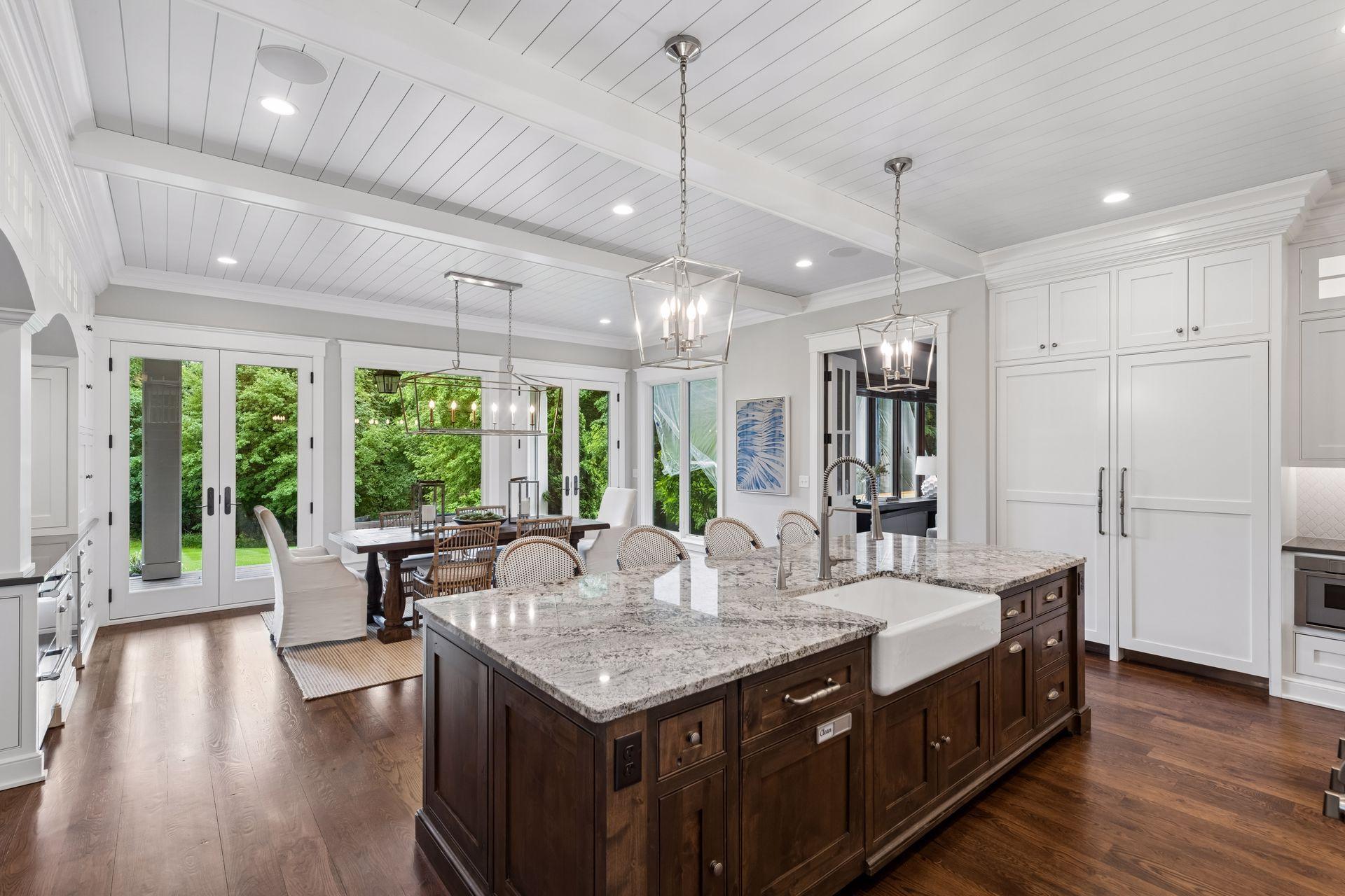 4565 Bayside Road