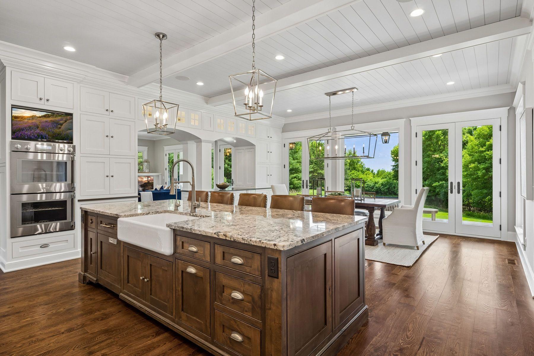 4565 Bayside Road