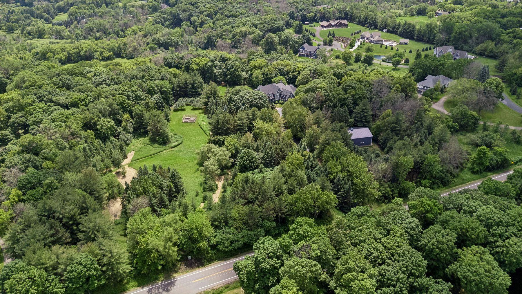 4565 Bayside Road