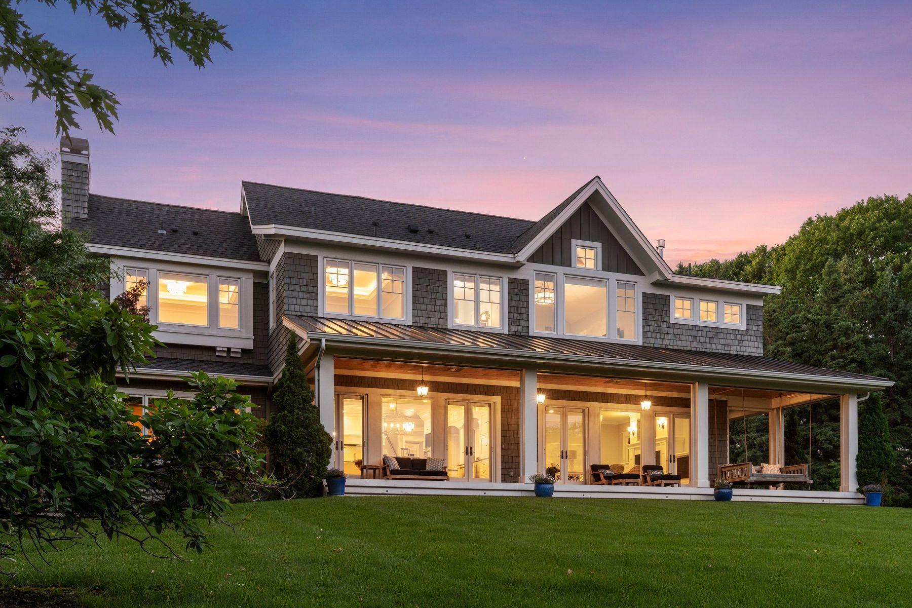 4565 Bayside Road