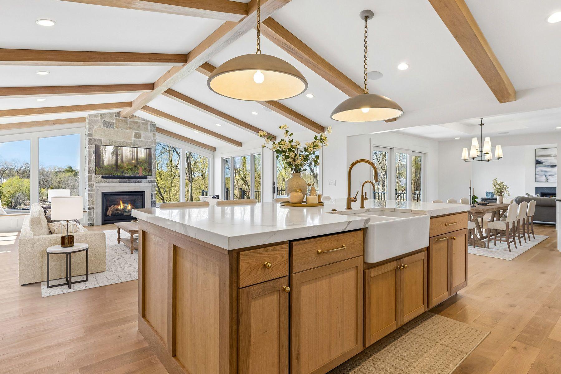 1155 Heritage Lane