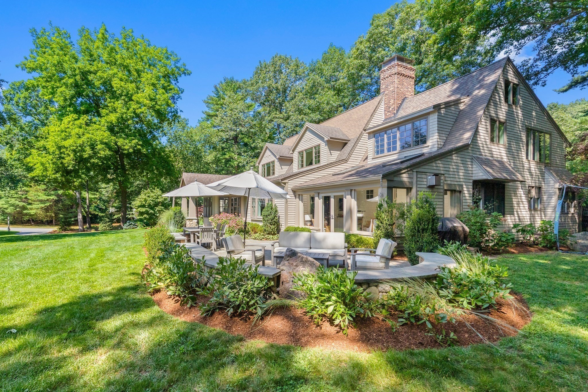 44 William Fairfield Dr