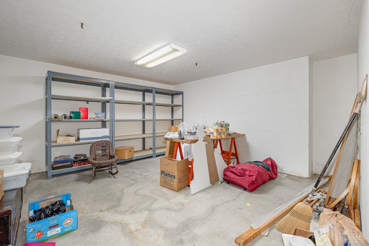4024 White Chapel Lane