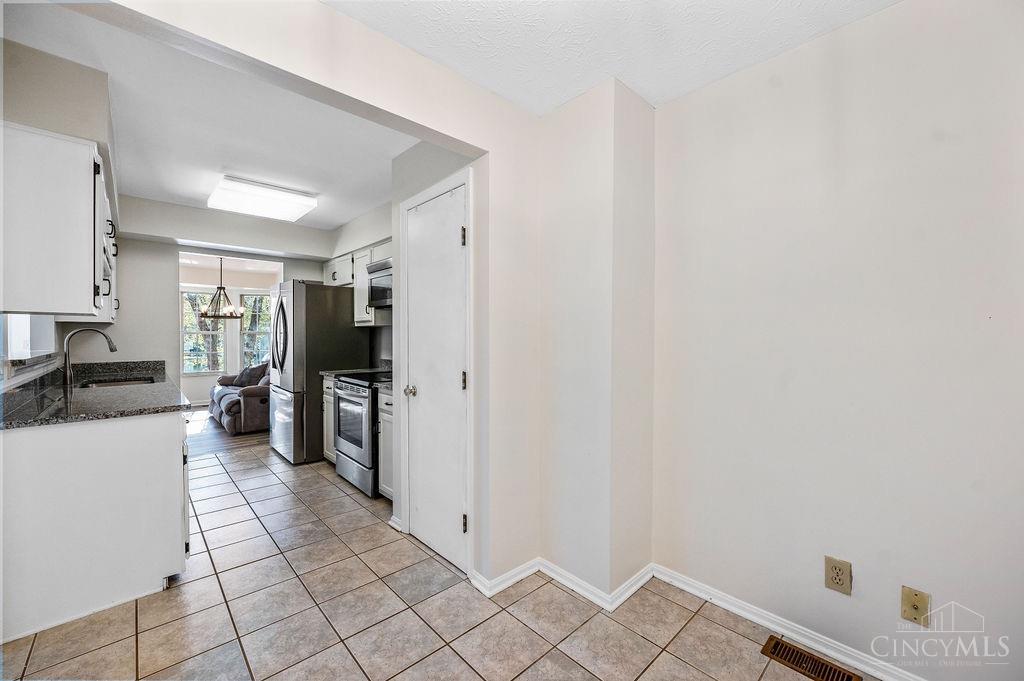6822 Sandharbor Court