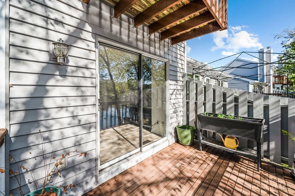 6822 Sandharbor Court