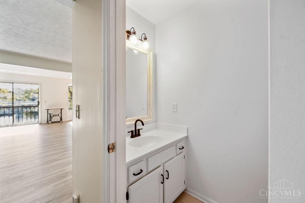 6822 Sandharbor Court