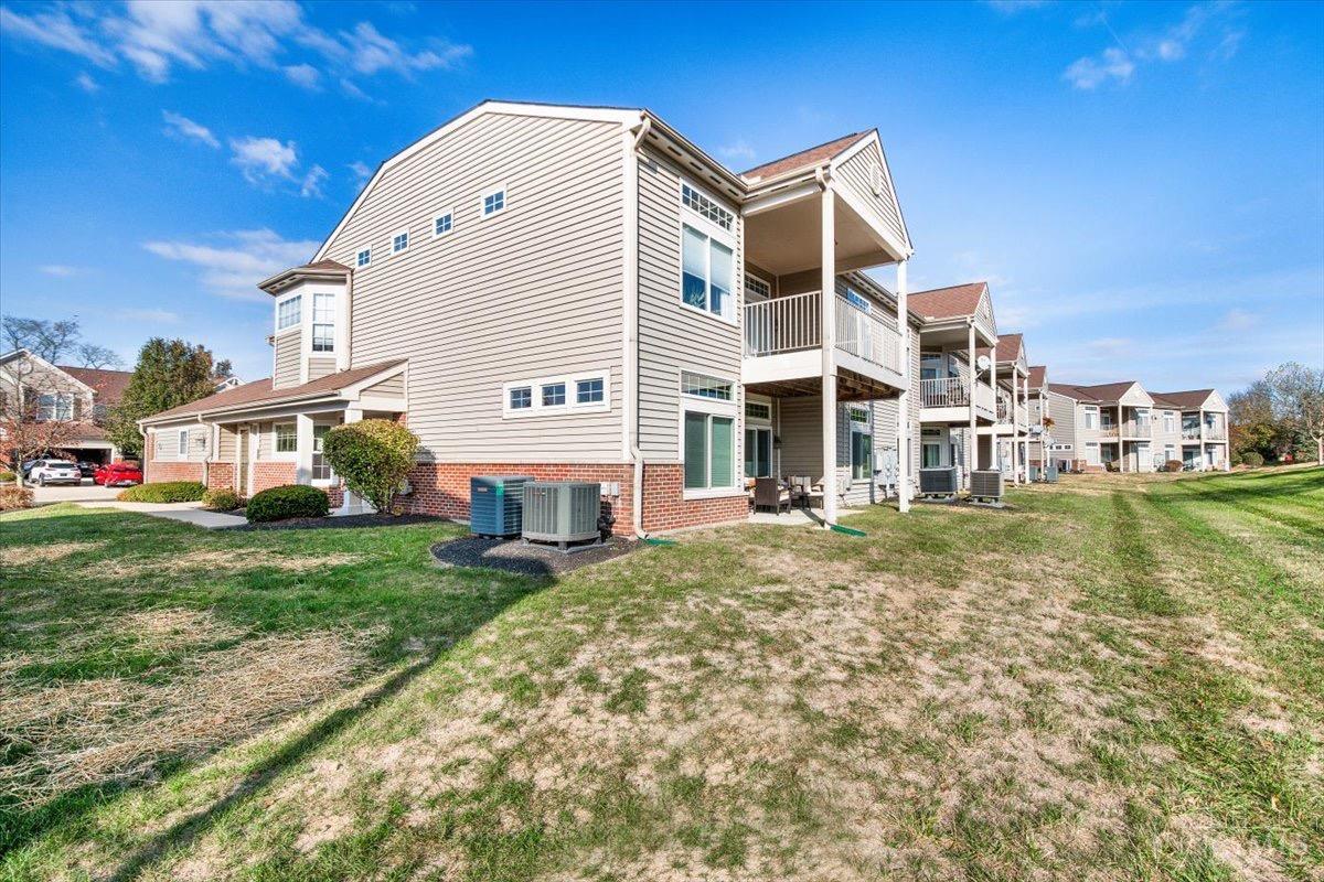 1221 Feather Trail