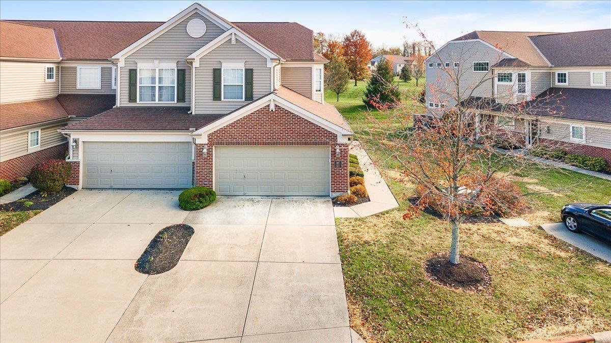1221 Feather Trail