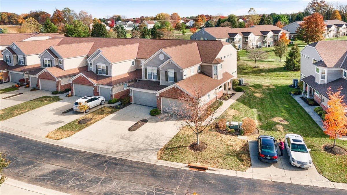 1221 Feather Trail