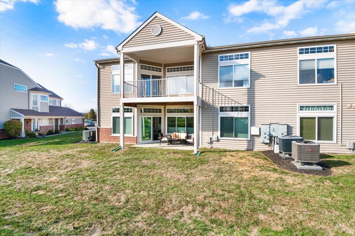 1221 Feather Trail