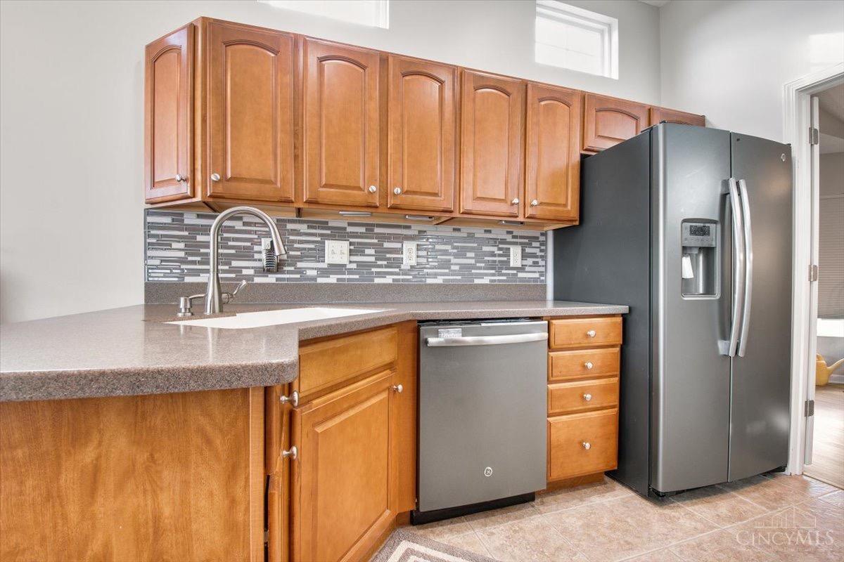 1221 Feather Trail