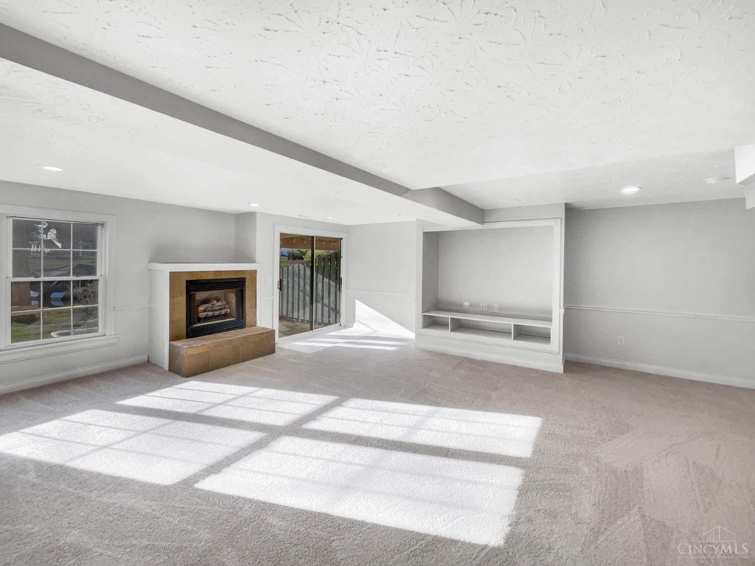 6747 Sandharbor Court