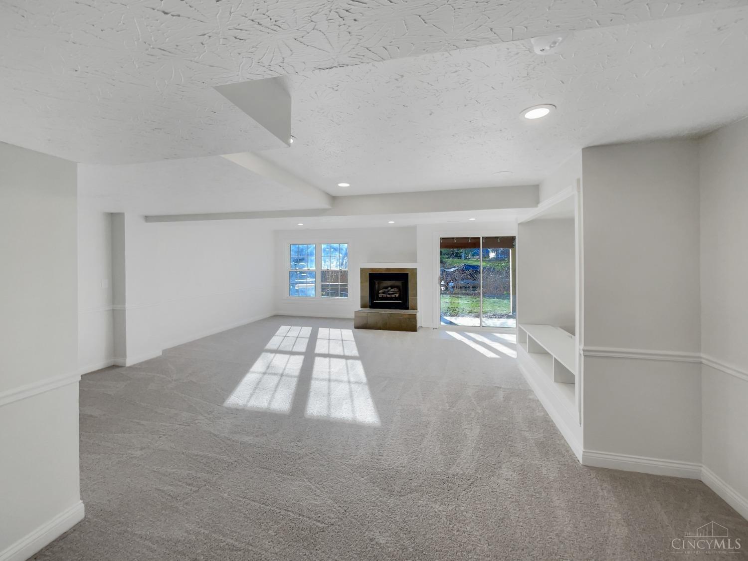 6747 Sandharbor Court