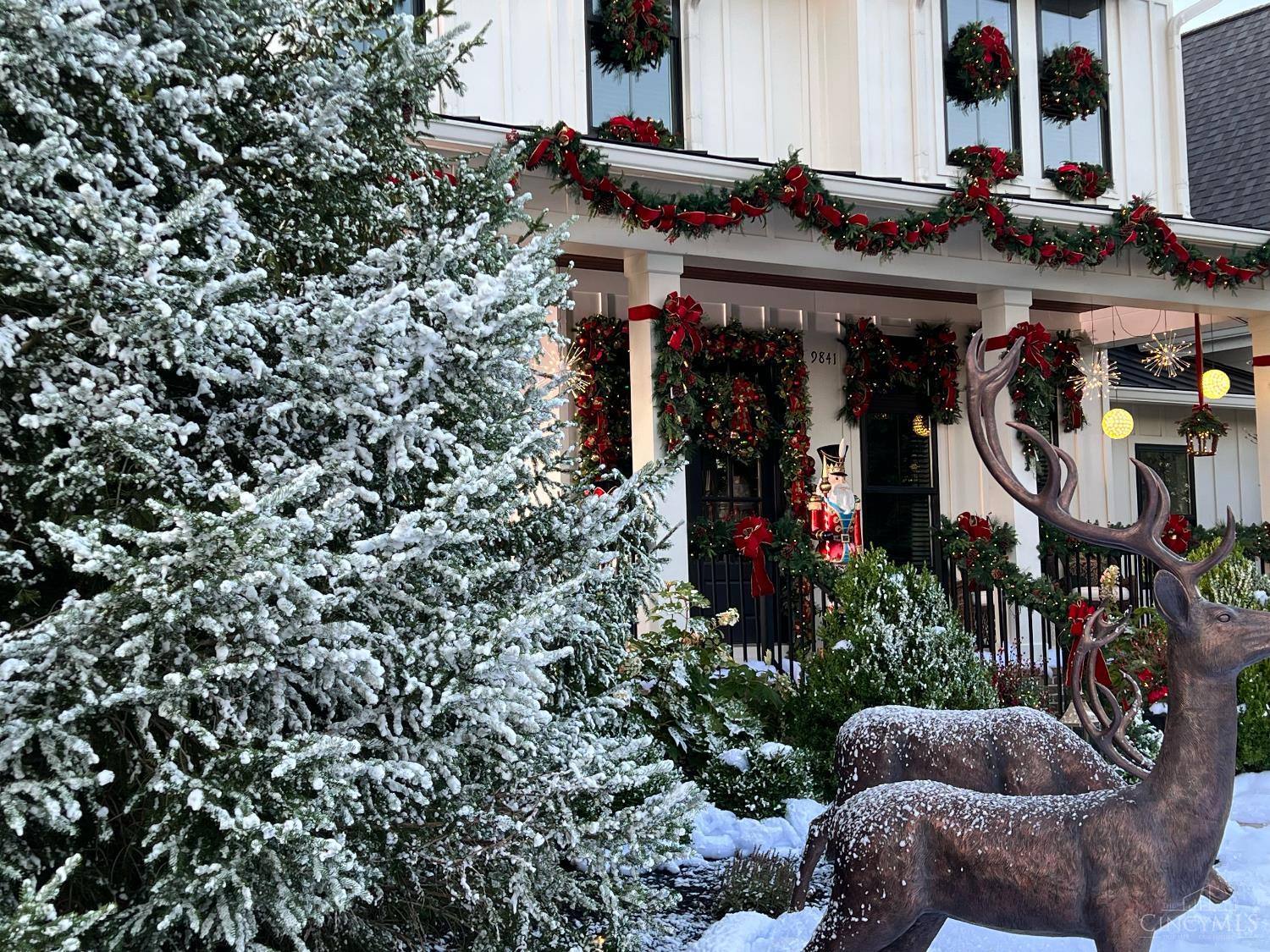 9841 Kensington Lane