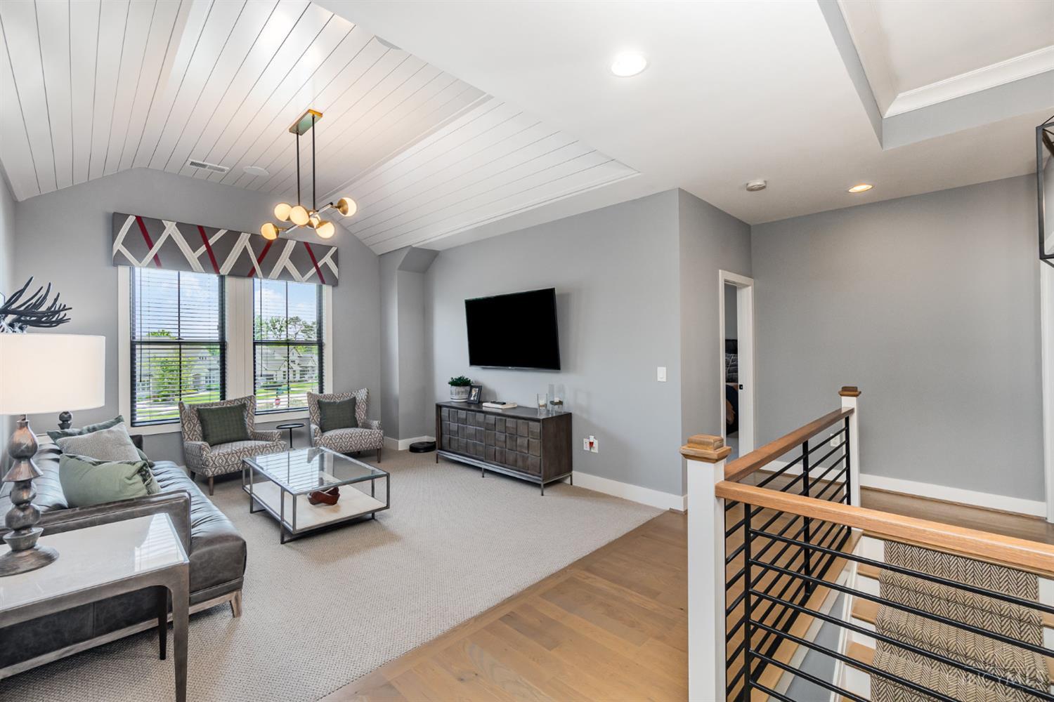 9841 Kensington Lane