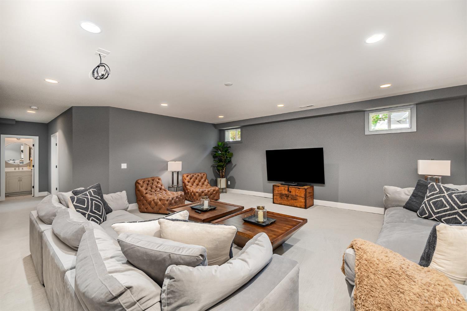 9841 Kensington Lane