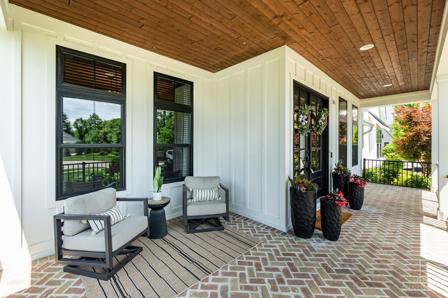 9841 Kensington Lane