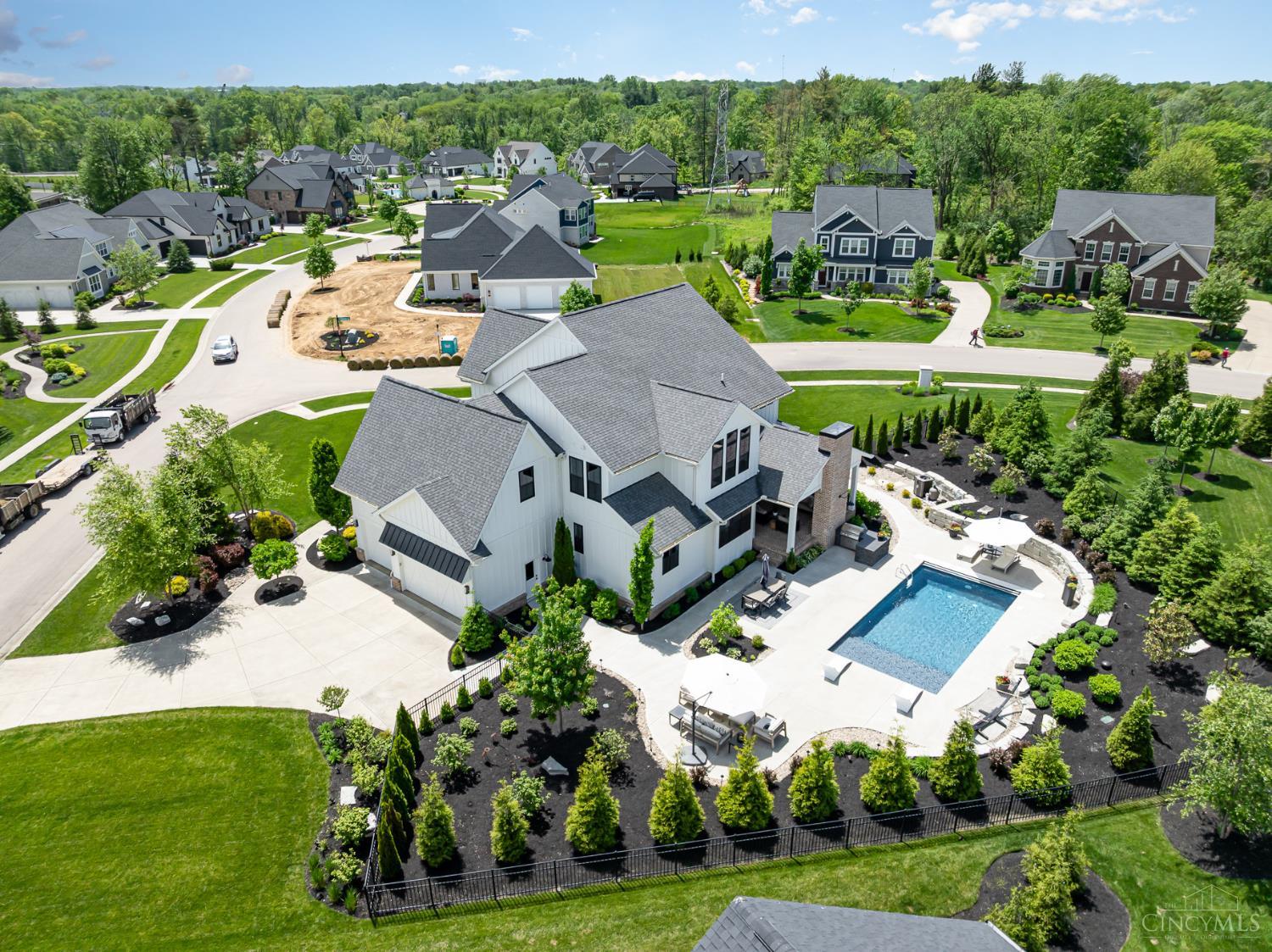 9841 Kensington Lane