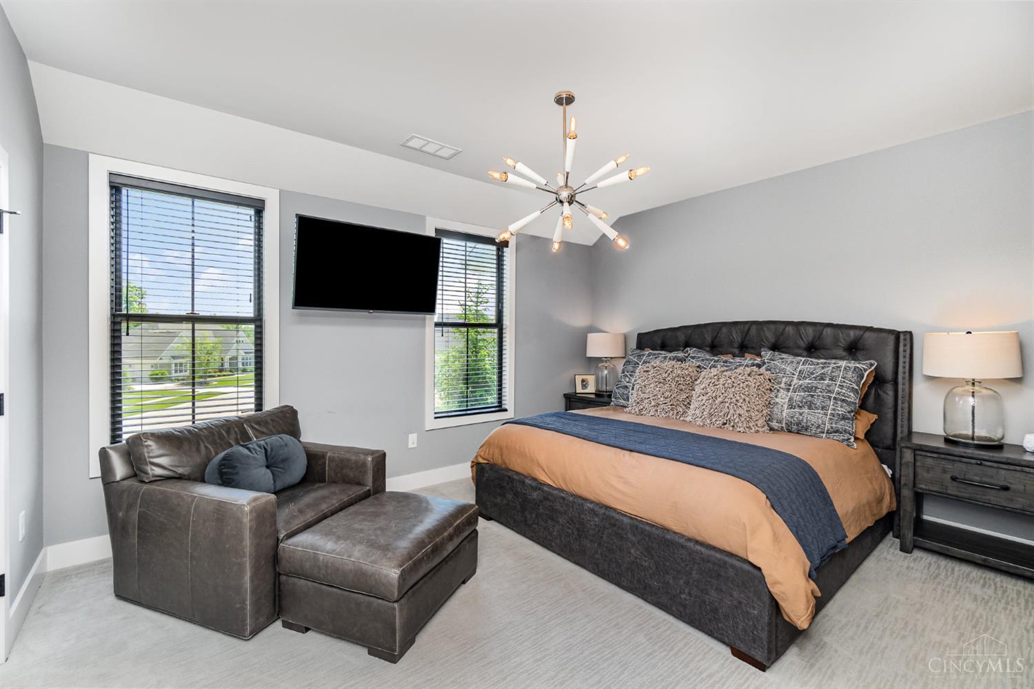 9841 Kensington Lane