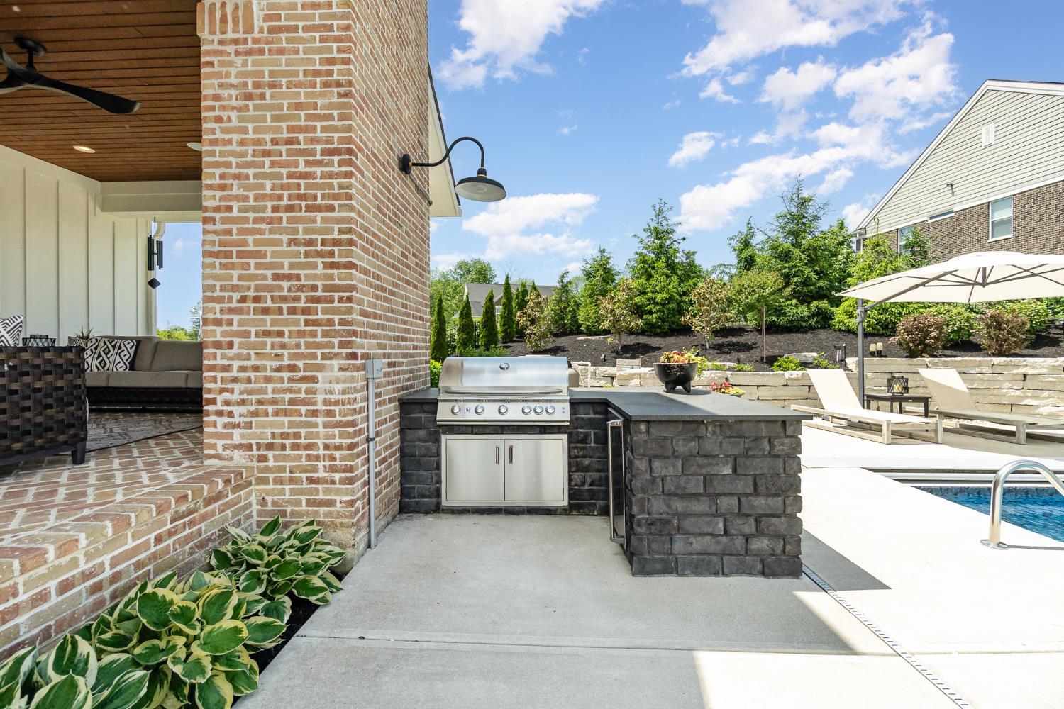 9841 Kensington Lane