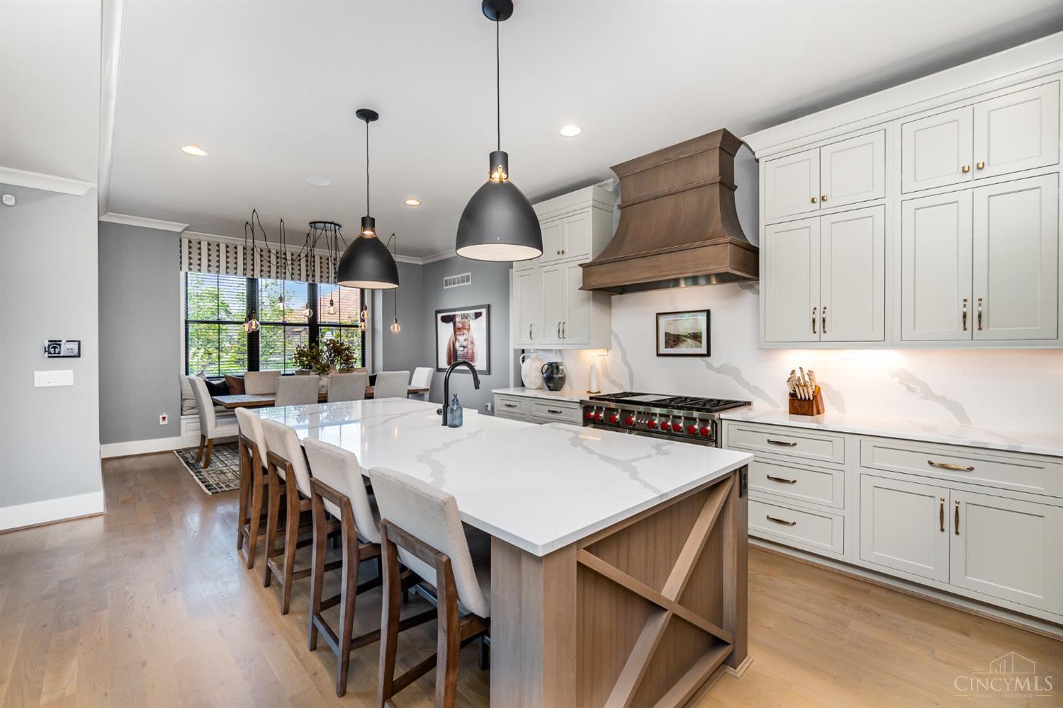 9841 Kensington Lane