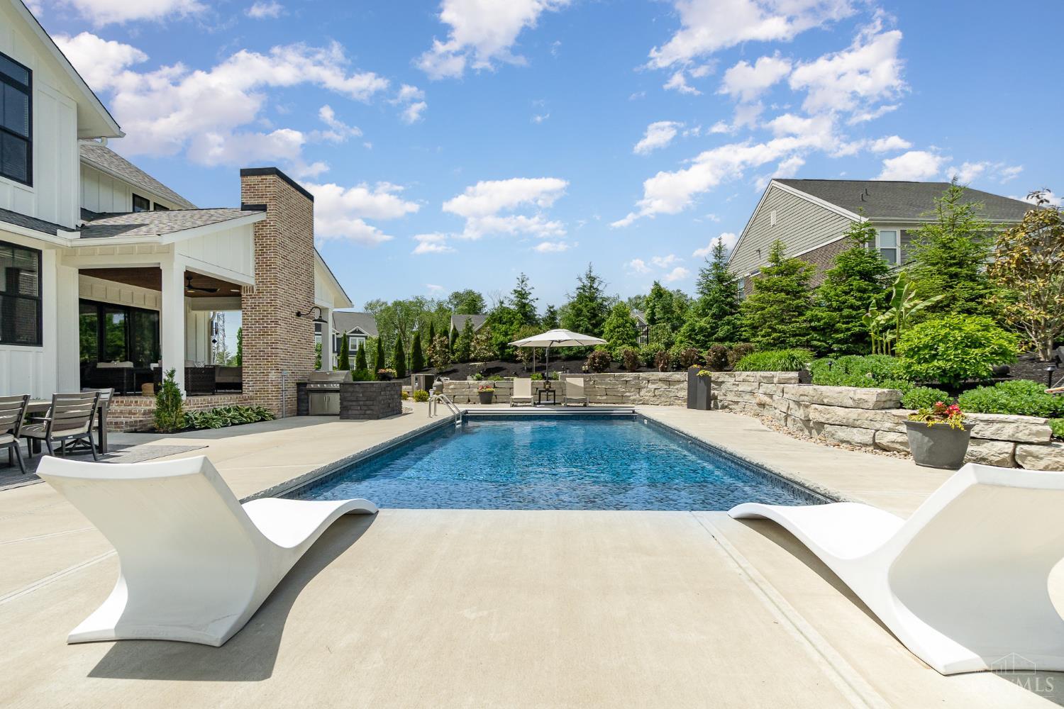 9841 Kensington Lane