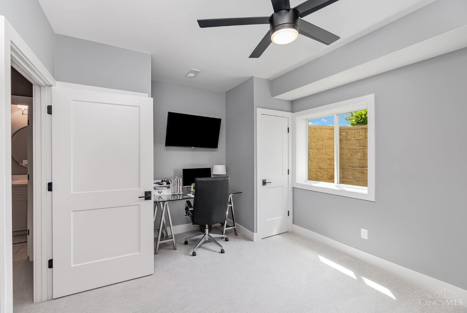 9841 Kensington Lane