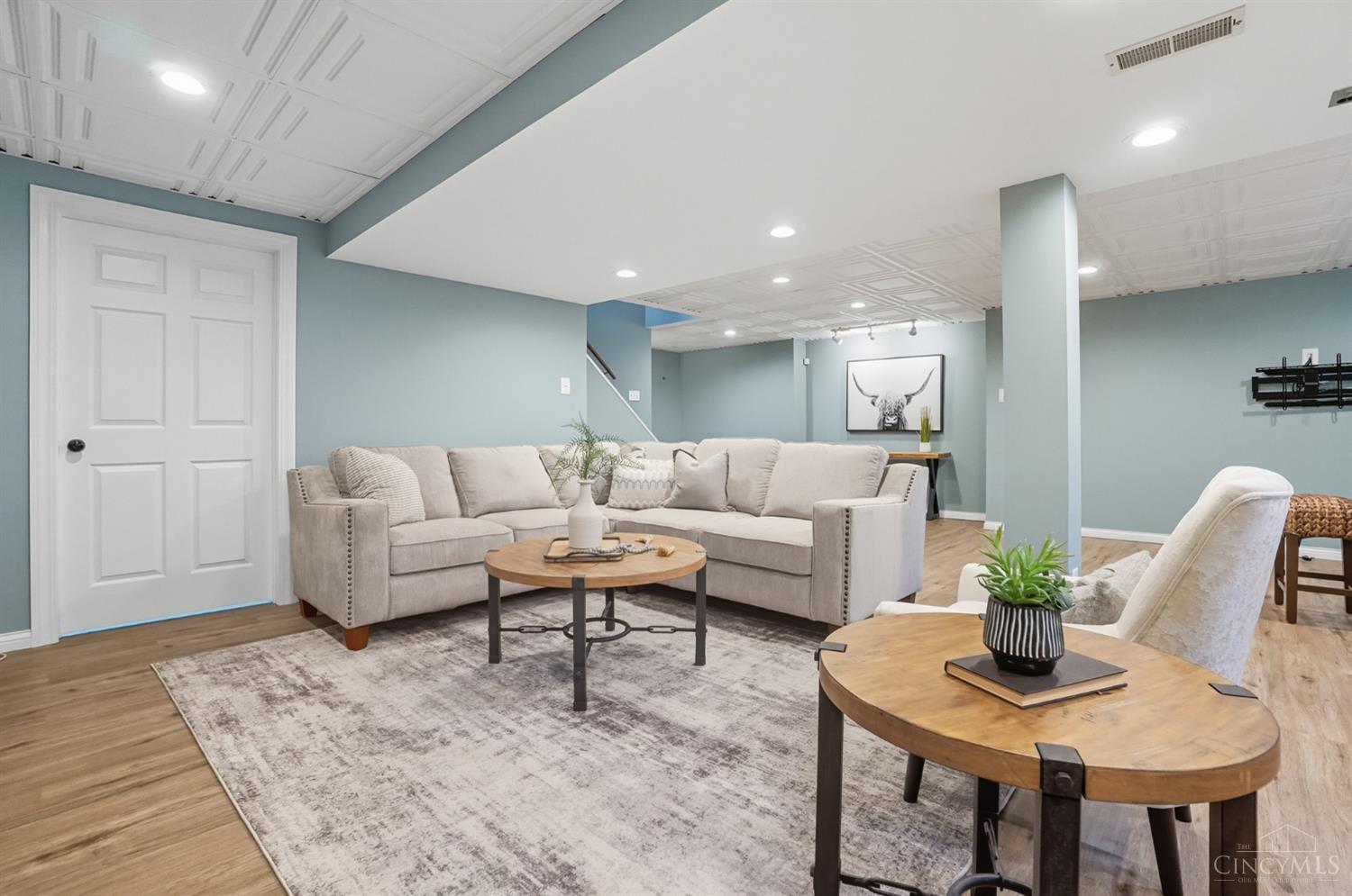 4027 Meadow Grove Lane