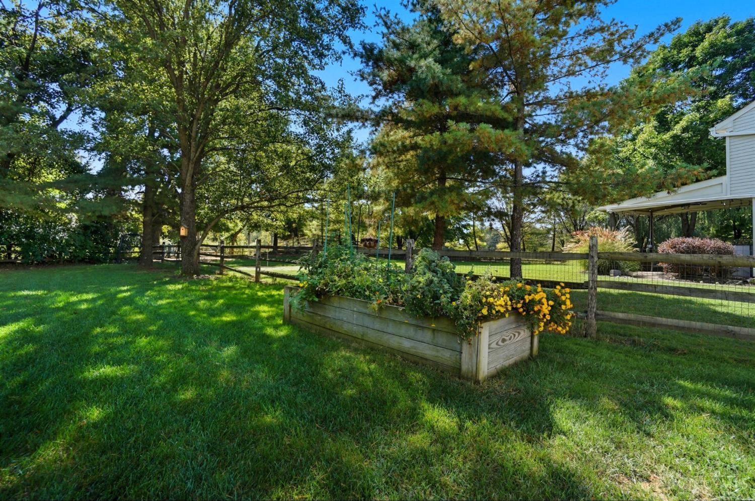 4027 Meadow Grove Lane