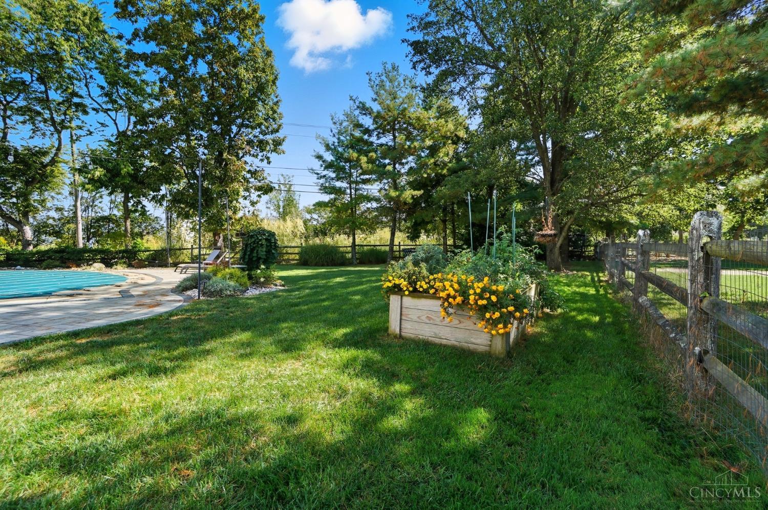 4027 Meadow Grove Lane