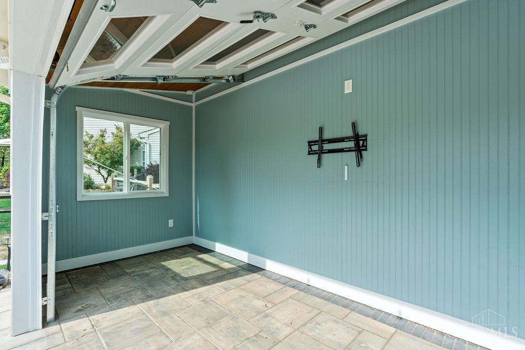 4027 Meadow Grove Lane