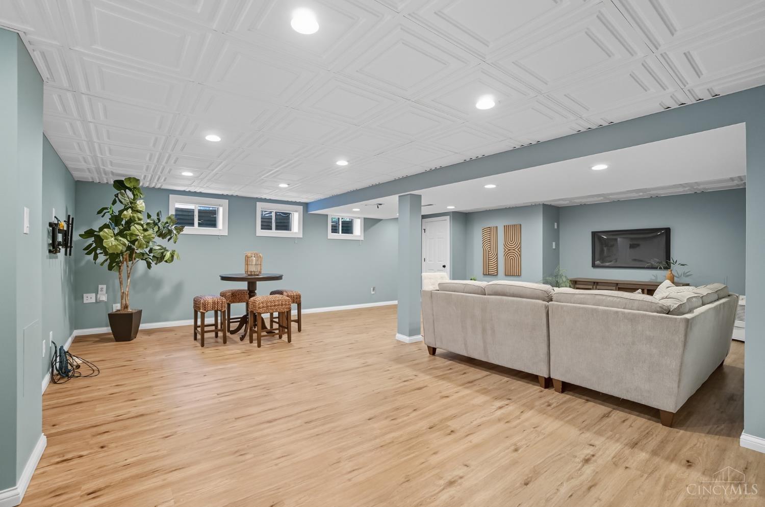 4027 Meadow Grove Lane