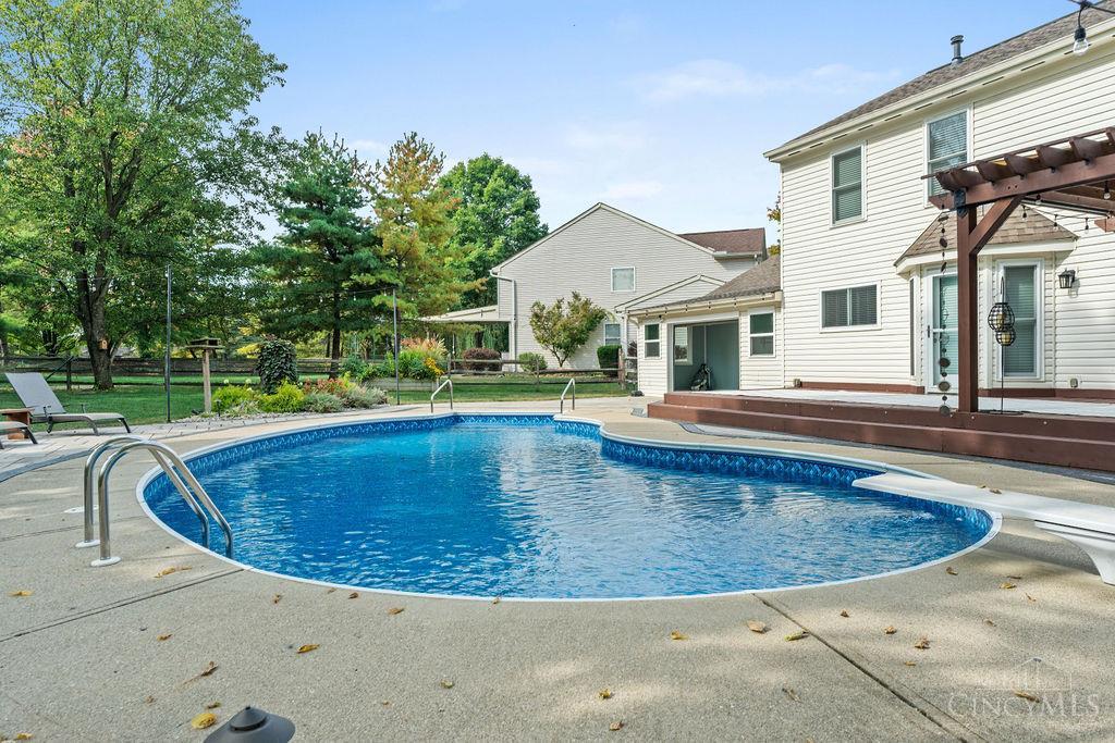 4027 Meadow Grove Lane