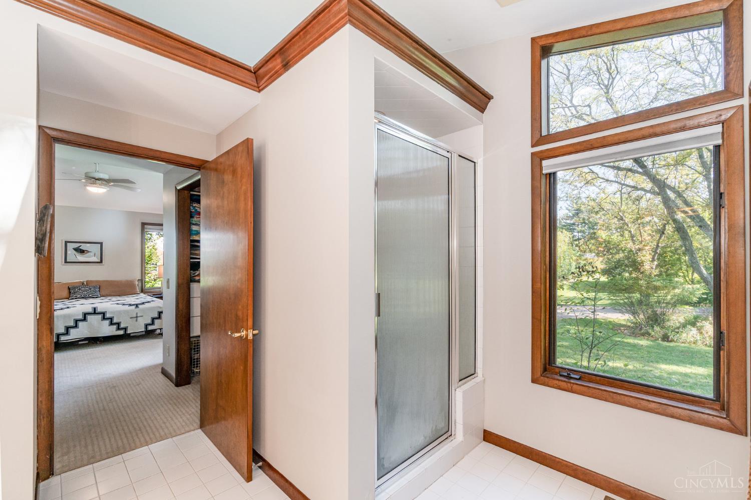 738 Wards Corner