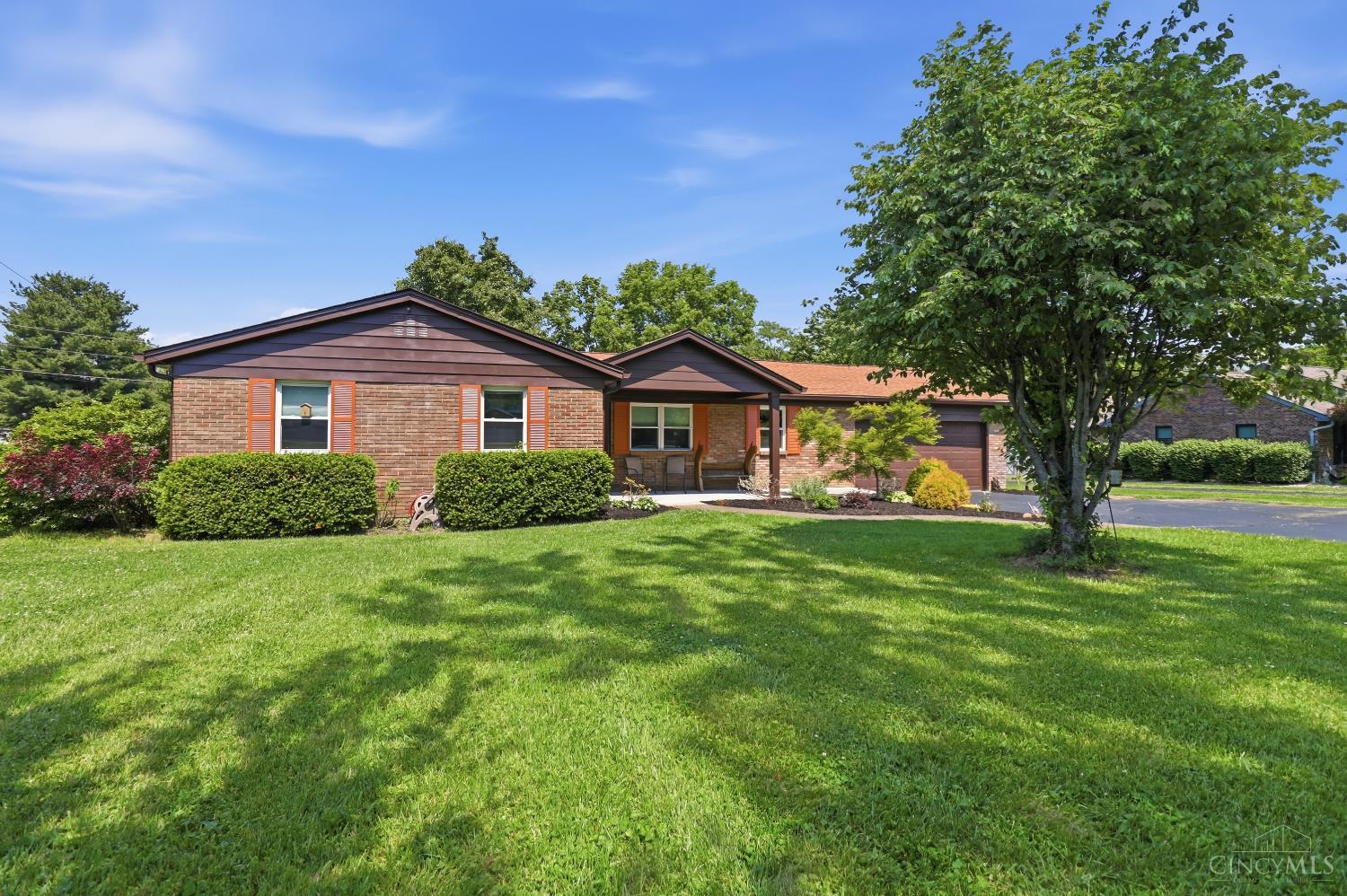 736 Wards Corner