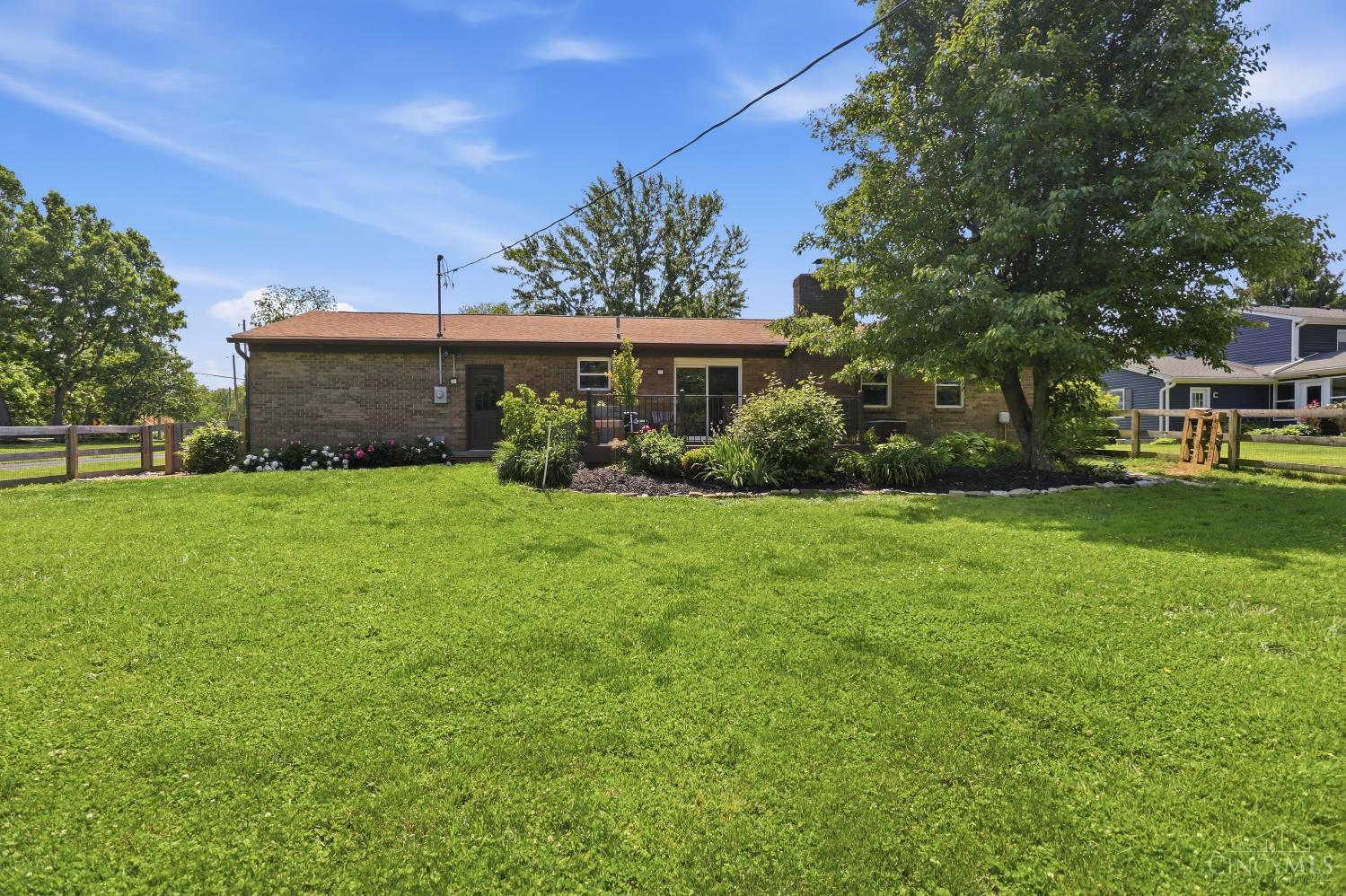 736 Wards Corner