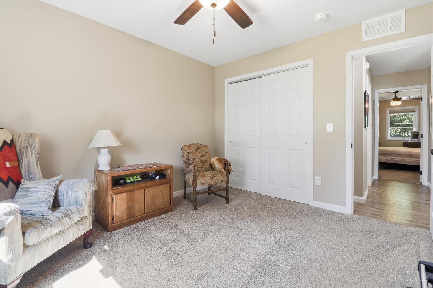 736 Wards Corner