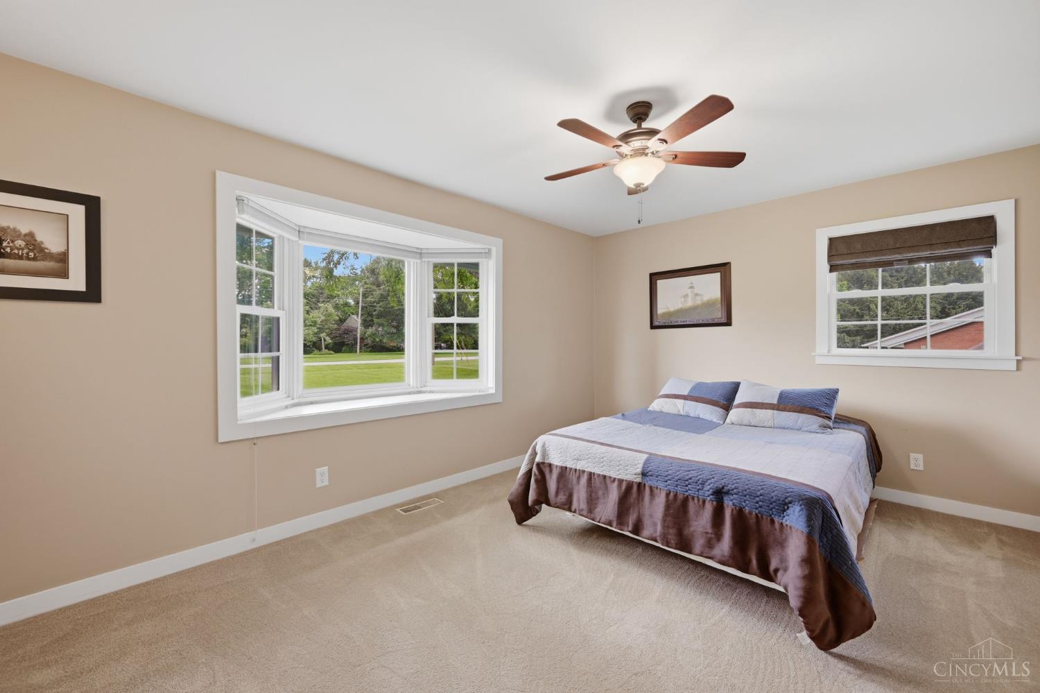 1122 Mockingbird Lane
