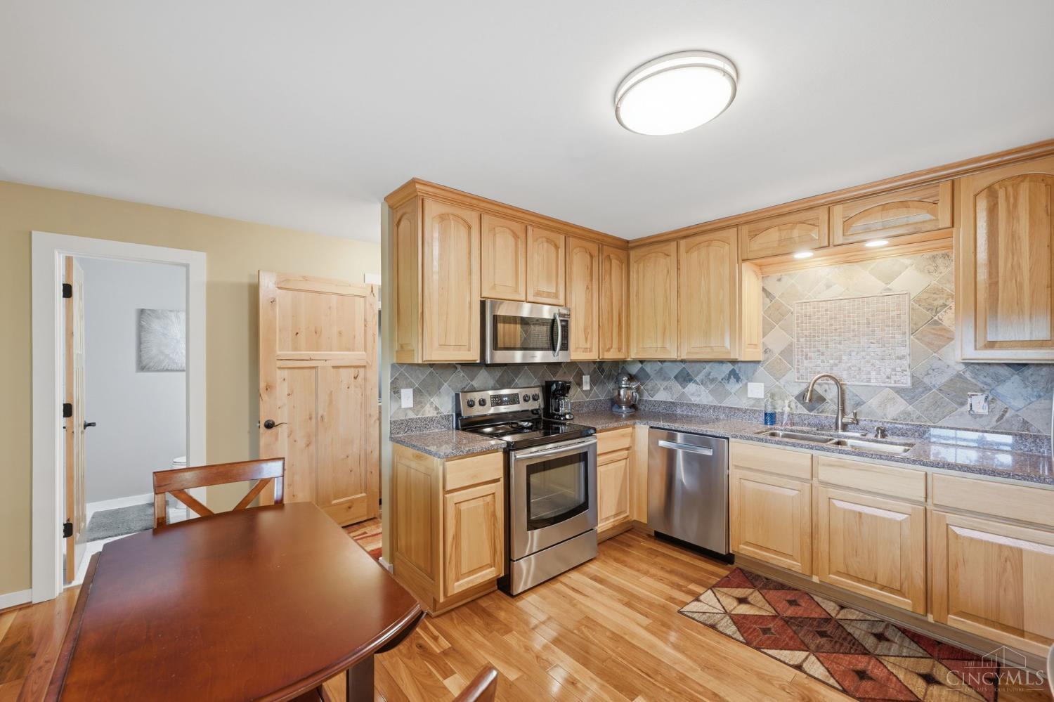 1122 Mockingbird Lane