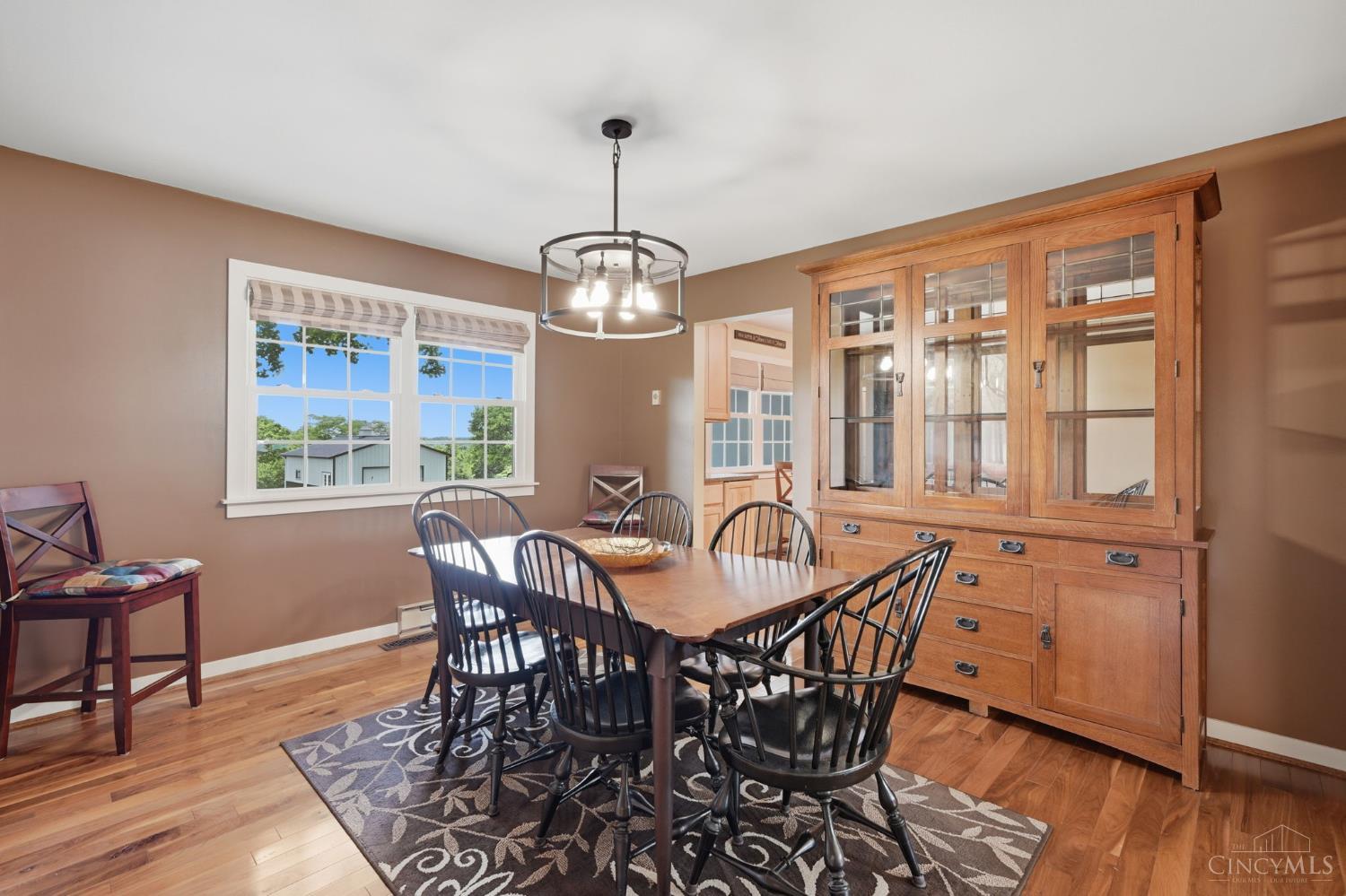 1122 Mockingbird Lane