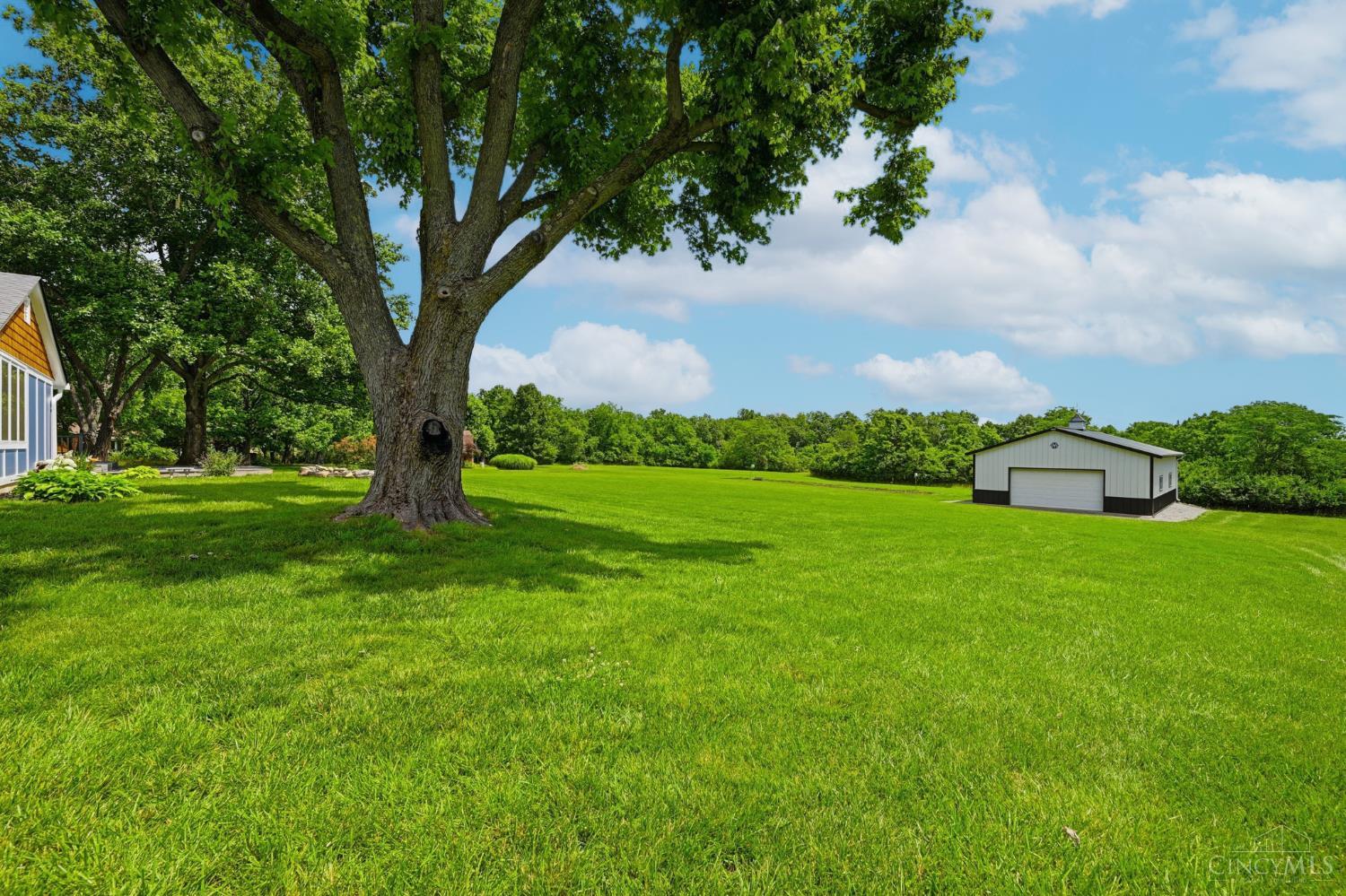 1122 Mockingbird Lane