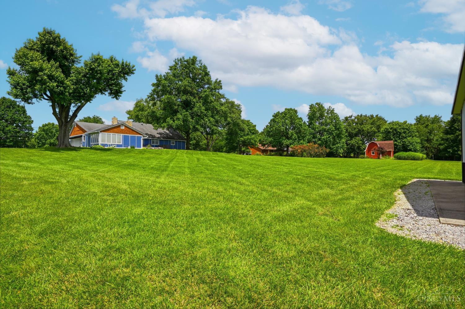 1122 Mockingbird Lane