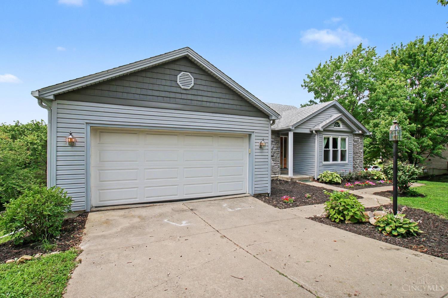 8293 Paddington Court