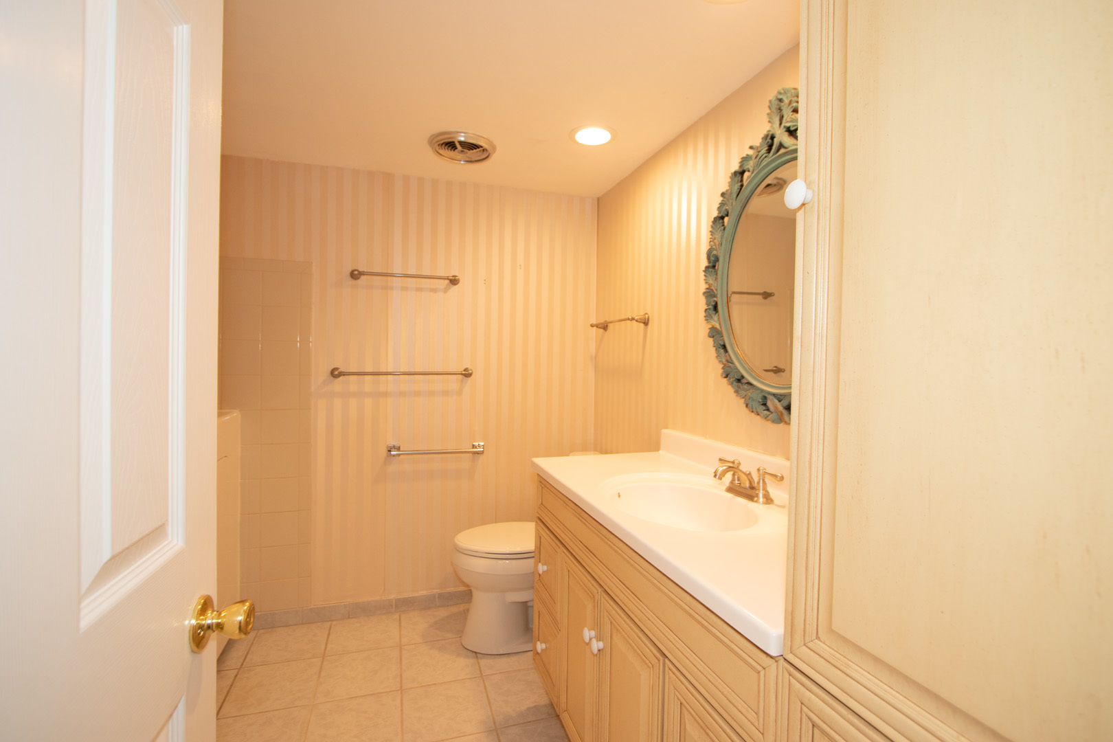407 Ashland Avenue Unit: 4H